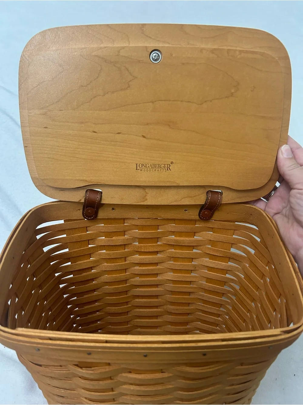 Longaberger 2000 Medium Mail Basket